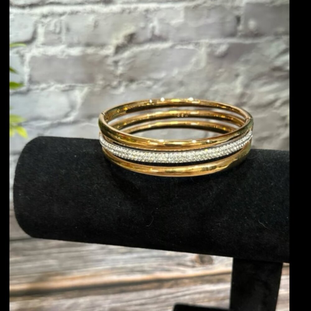 Swarovski Paste Diamonte Rose Gold Plated Hinged MpBangle Bracelet ITM657